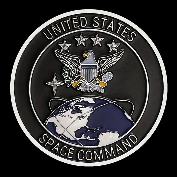 🇺🇸United States Space Force Department Of The Air Force Cased Collector Coin! - Picture 4 of 8